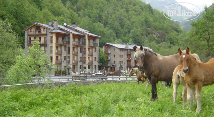 Фотографии отеля  Aparthotel La Neu 3*