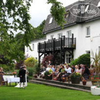 The Onich Hotel & Lochside Gardens 