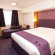 Premier Inn London Gatwick Airport Номер