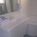 Acacia Lodge Motel Ванная комната в номере отеля