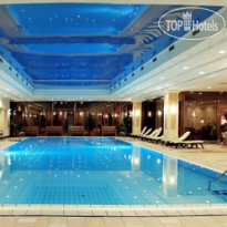 Ensana Thermal Margaret Island Health Spa Hotel Крытый бассейн