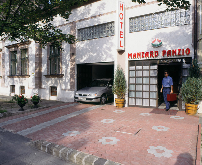 Фотографии отеля  Manzard Panzio 3*