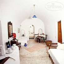 Altana Traditional Houses & Suites 