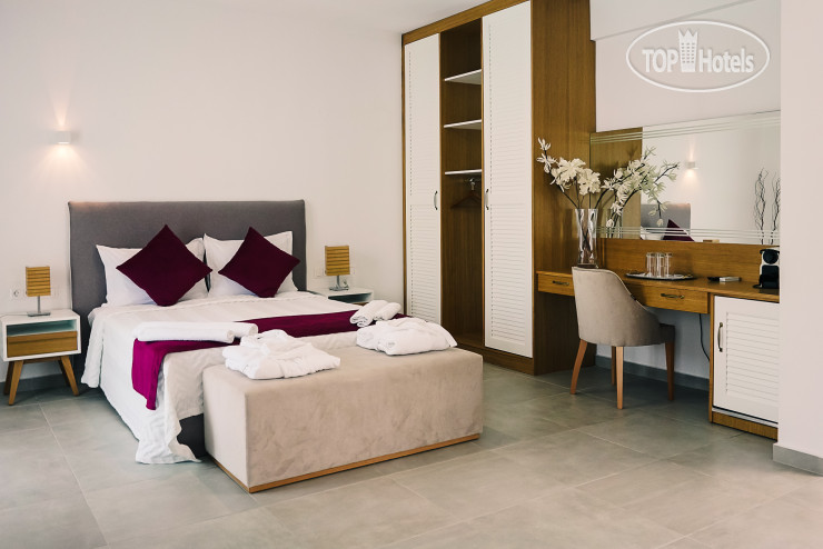 Новые добавленные фото туристов в Stavros Beach 3*