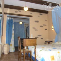 Antigoni Beach & Suites 