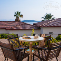 Alexandros Palace Hotel & Suites Family Standard Garden View