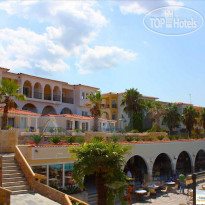 Aristoteles Beach Hotel 