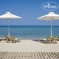 Sani Beach Hotel & Spa Пляж
