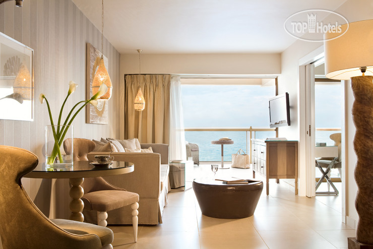 Новые добавленные фото туристов в Sani Beach 5*