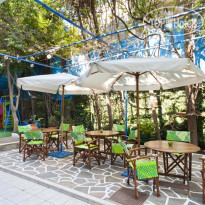 Daphnes Club Hotel Apartments Терраса