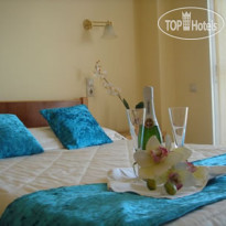 Rodini Beach Hotel & Apartments 