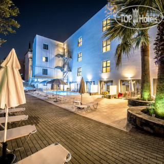 Фото отеля Pollis Hotel 4*