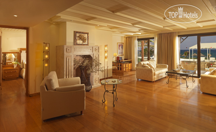 Новые добавленные фото туристов в Aldemar Knossos Royal Beach Resort 5*