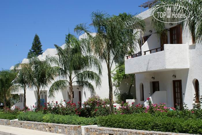 Фотографии отеля  Kyknos Beach Hotel & Bungalows 4*