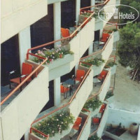 Appolonia Apartmens 4*