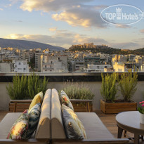 Wyndham Grand Athens Above Rooftop Bar & Restaurant