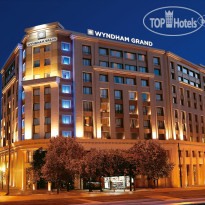 Wyndham Grand Athens Hotel Exterior