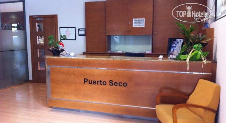 Фотографии отеля  Puerto Seco Burgos Hotel 2*