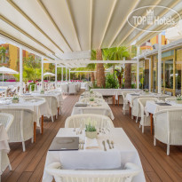 H10 Cambrils Playa Restaurant's terrace