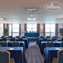 Amare Marbella Beach Hotel Conference room