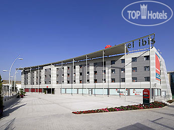 Фотографии отеля  Ibis Madrid Alcobendas 2*