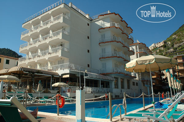 Фотографии отеля  Pietra di Luna Hotel Maiori 4*