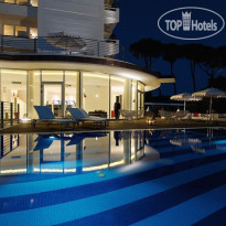 Mondial Hotel Marina di Pietrasanta Отель и бассейн