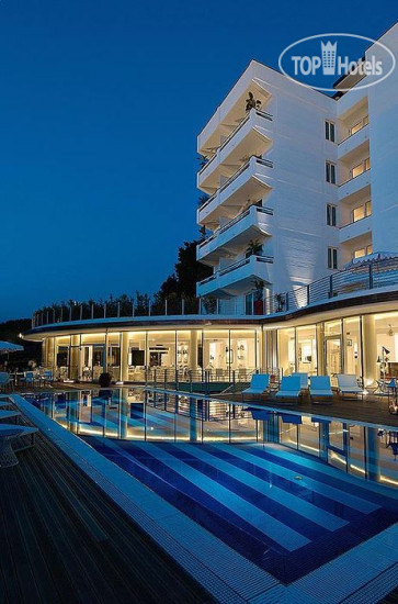 Фотографии отеля  Mondial Hotel Marina di Pietrasanta 4*