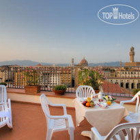 VivaHotel Pitti Palace Терраса