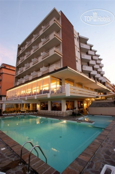 Фотографии отеля  Hotel Benini Milano Marittima 4*