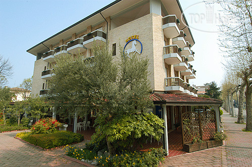 Фотографии отеля  Al Cavallino Bianco Hotel Lignano Sabbiadoro 3*