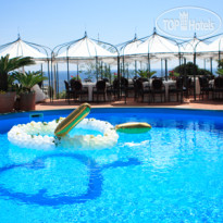 Delfini Strand Hotel Terme & Beauty 