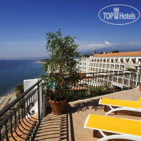 RG Naxos Hotel Терраса