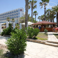 Leonardo Plaza Cypria Maris Beach Hotel & Spa 4*