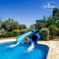 Coral Beach Hotel & Resort Waterslides