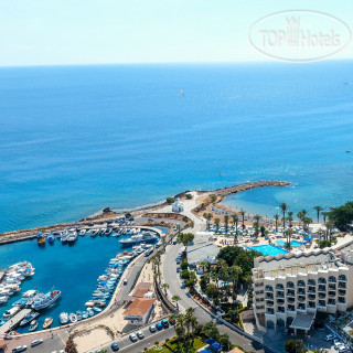Фото отеля The Golden Coast Beach Hotel 4*