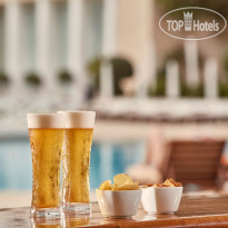Grecian Park Hotel Breezes Pool & Snack Bar