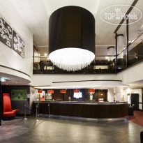 Holiday Inn Amsterdam Step inside our vibrant Lobby