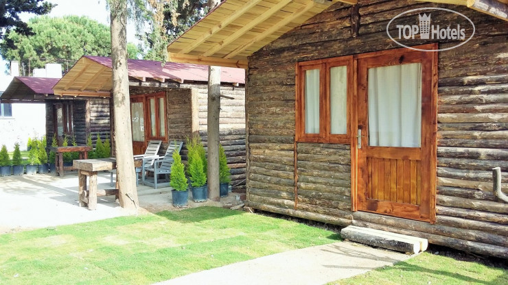 Фотографии отеля  Pitos Bungalows 