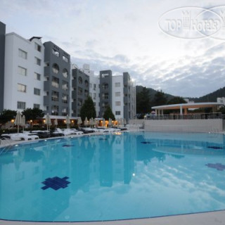 Фото отеля Luna Beach Deluxe Hotel 4*