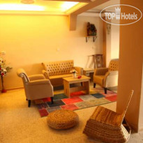 Yasemin Hotel Лобби