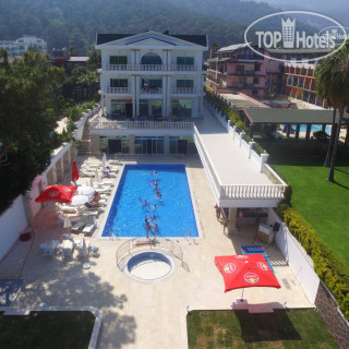 Фото отеля Afflon Belrose Beach Hotel 4*