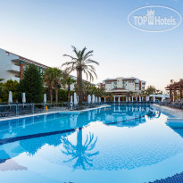 Belek Beach Resort Hotel Релакс бассейн