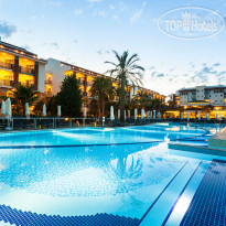 Бассейн для отдыха в Belek Beach Resort Hotel 5*