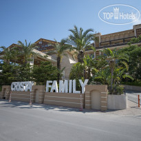 Crystal Family Resort & Spa 