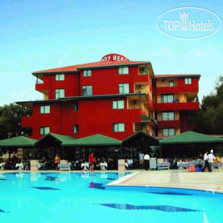 Фото отеля Sandy Beach 4*