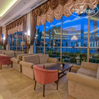 Euphoria Palm Beach Resort Lobby