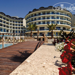Фото отеля Commodore Elite Suites & Spa 5*