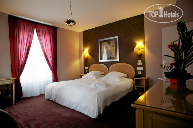 Фотографии отеля  Grand Hotel de Courtoisville 4*