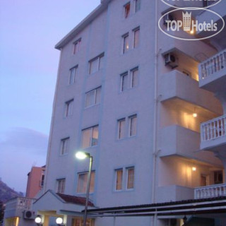 Фото отеля Apartmani Azzuro 4*
